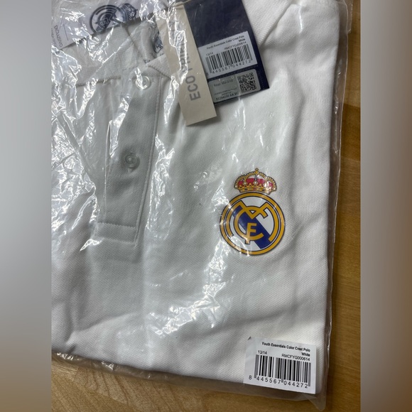 Kids ECO Essentials Real Madrid Color Crest Polo White Size 13/14y - Picture 3 of 7